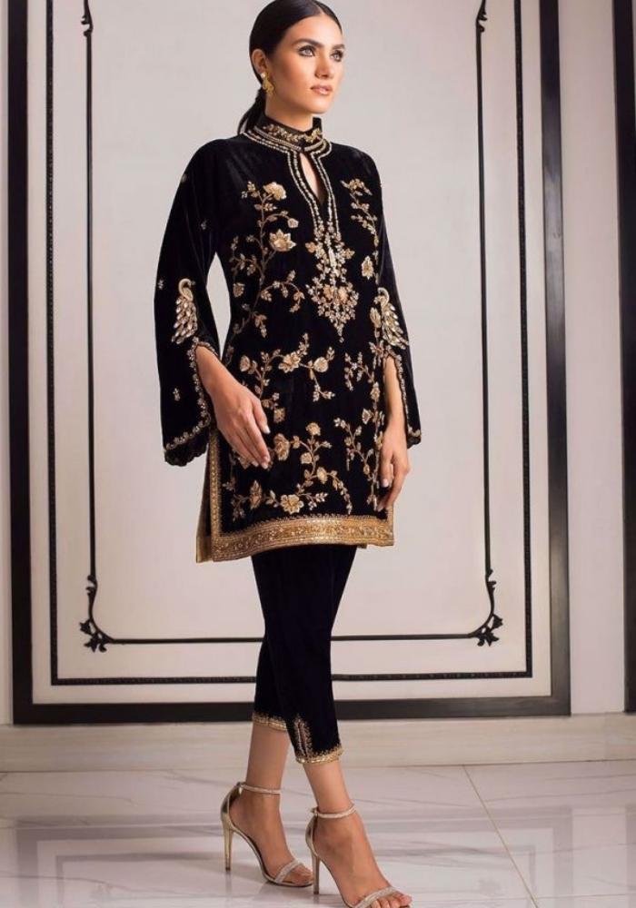 Luxe Black Velvet Straight Suit 002