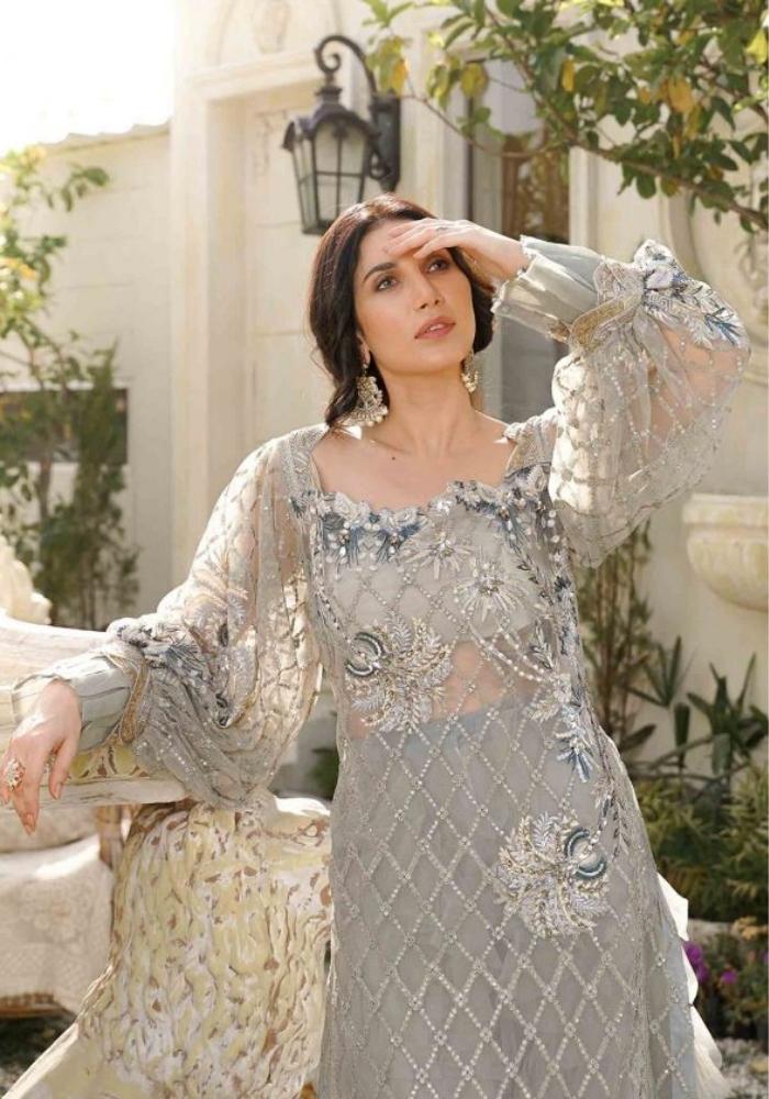 Luxe Trout Silver Net Gown 004