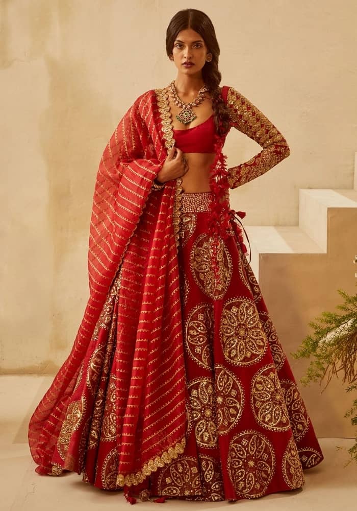 Red Lehenga Choli With Golden Thread Embroidery 002